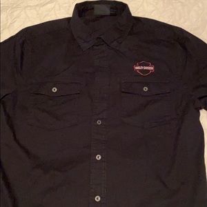 XL men’s button down Harley-Davidson shirt.